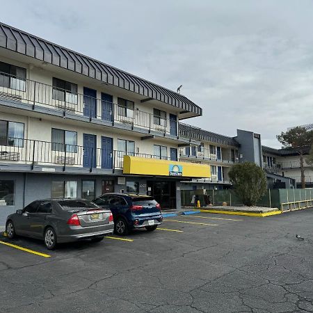 Days Inn By Wyndham El Paso Airport East Екстер'єр фото