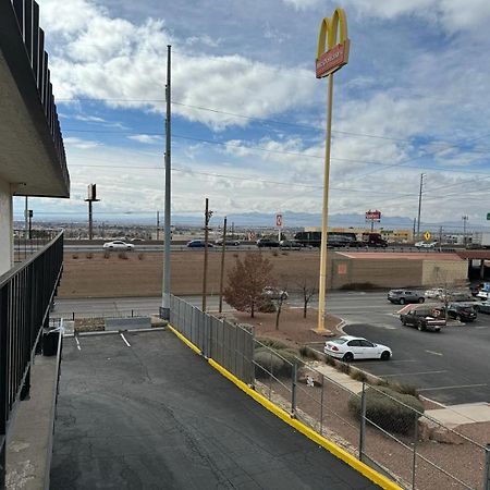 Days Inn By Wyndham El Paso Airport East Екстер'єр фото