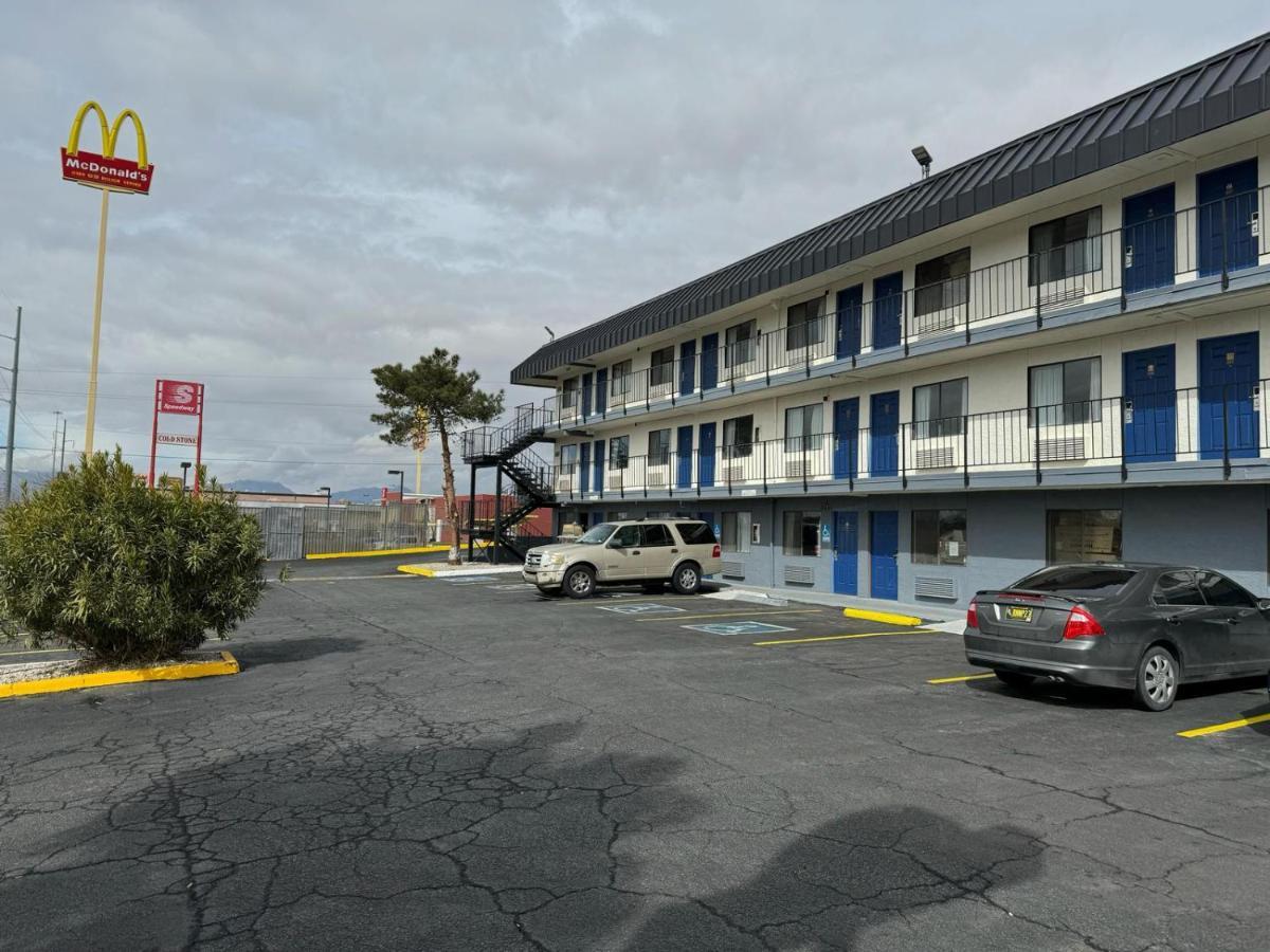 Days Inn By Wyndham El Paso Airport East Екстер'єр фото